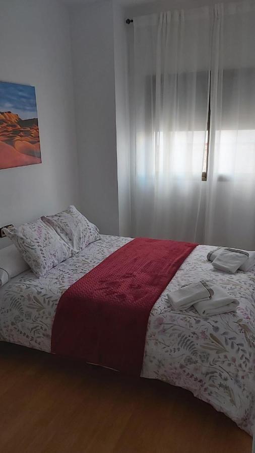 Ferienwohnung Patio Privado, Parking Gratis Y A Un Paso Del Vial Córdoba Exterior foto
